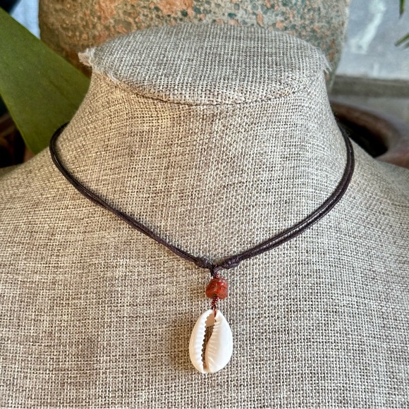 Red Jasper Cowrie Shell Surfer Necklace - Picture 2 of 4